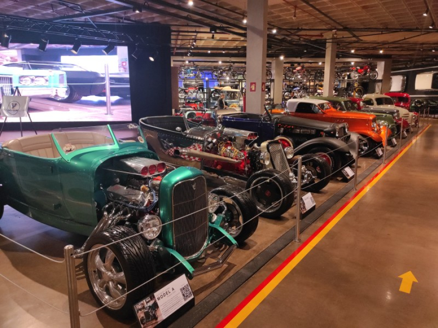 V12 Auto Club vira novo ponto turístico em Brasília