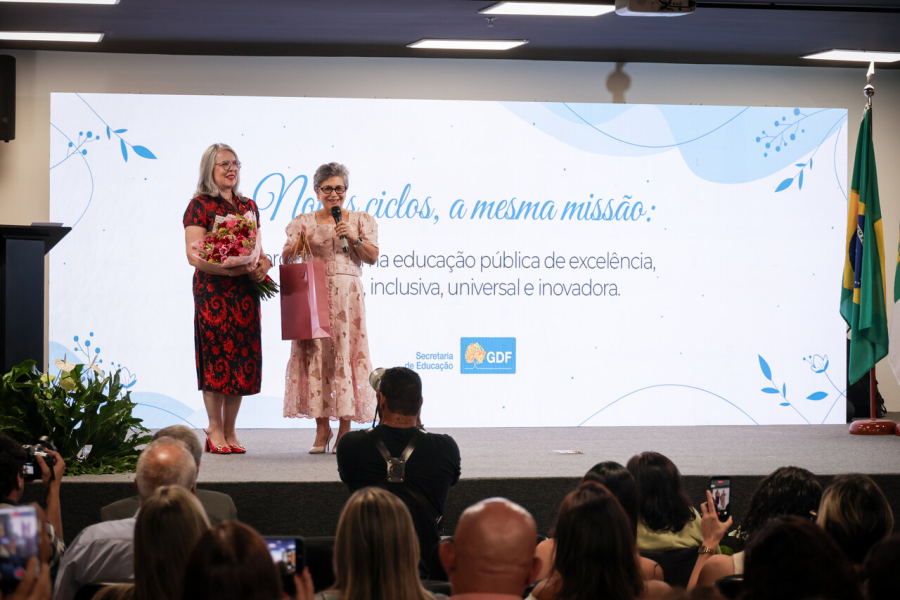 Iêdes Braga assume Secretaria de Educação do DF