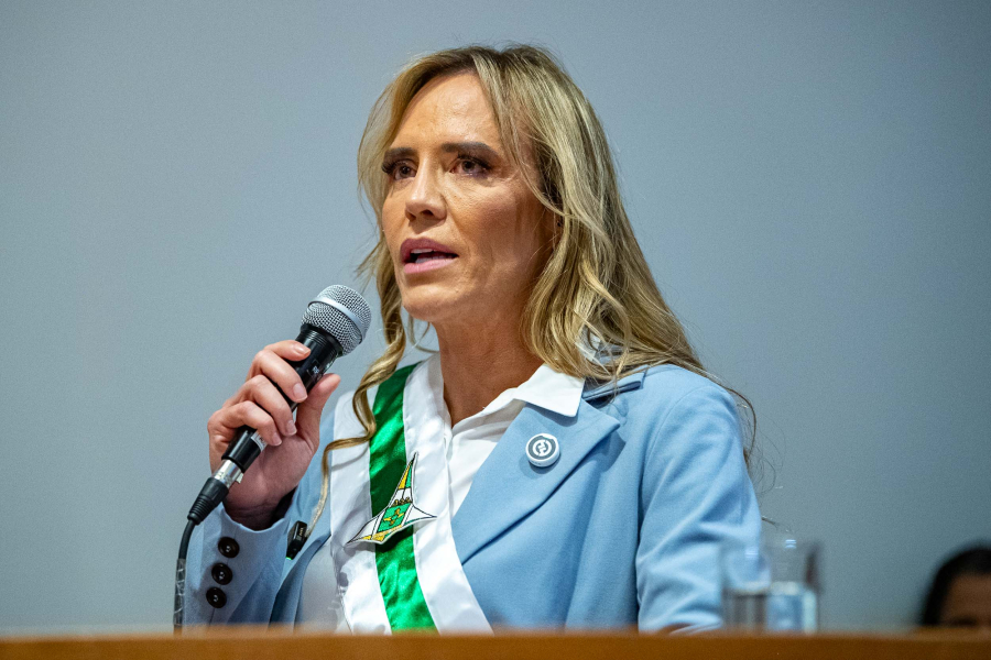 Celina apoia avanço do tratamento da ELA no SUS