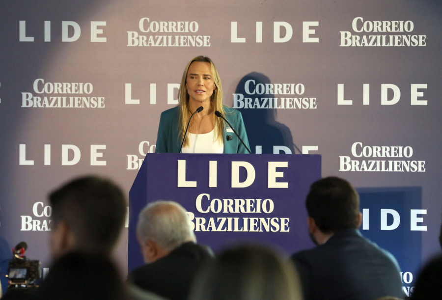 Celina defende novo eixo econômico para o DF no Summit 2026