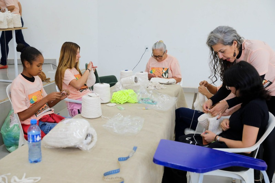 Guará abre vagas para oficinas gratuitas de crochê com foco em renda e empreendedorismo