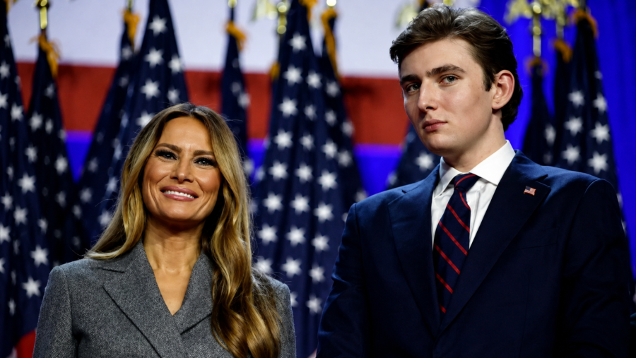 Irã exibe vídeo com ameaça a Barron Trump e menciona recompensa de US$ 10 milhões