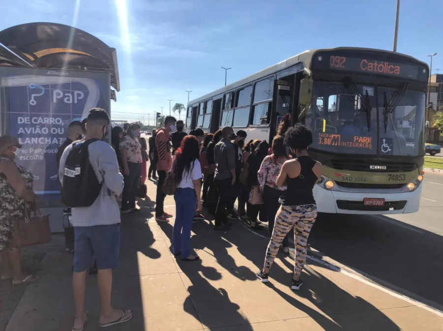Entendimento evita greve e garante funcionamento do transporte coletivo no DF