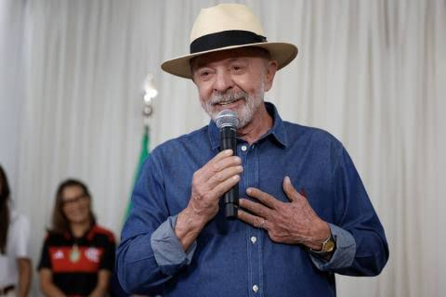 Lula indica que ficará fora de debate da Globo na reta final da eleição